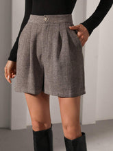 Privé Women's Herringbone Insert Pocket Pleated Loose Casual Shorts